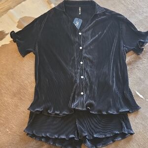 Natori Black Pleated Pajama Set